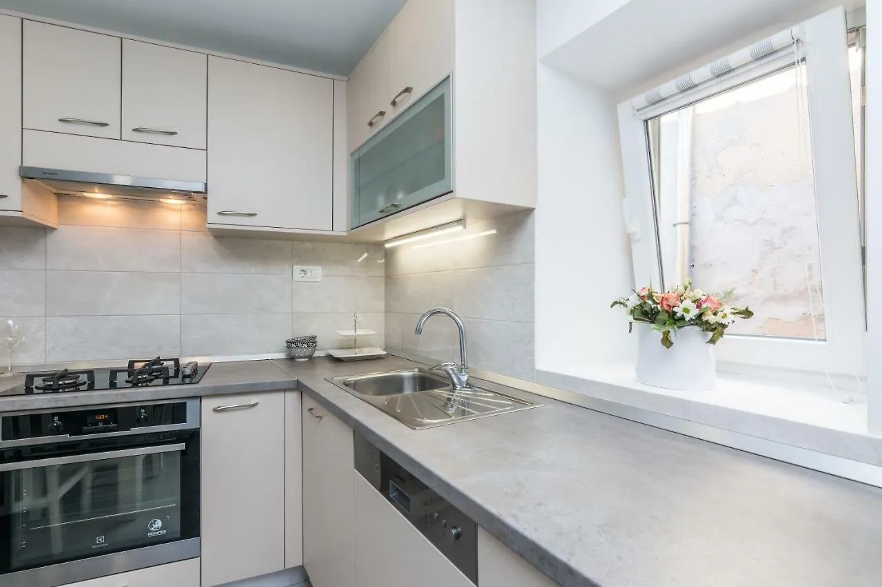 Stylish Apartment In The Center Of Zadar 0*,