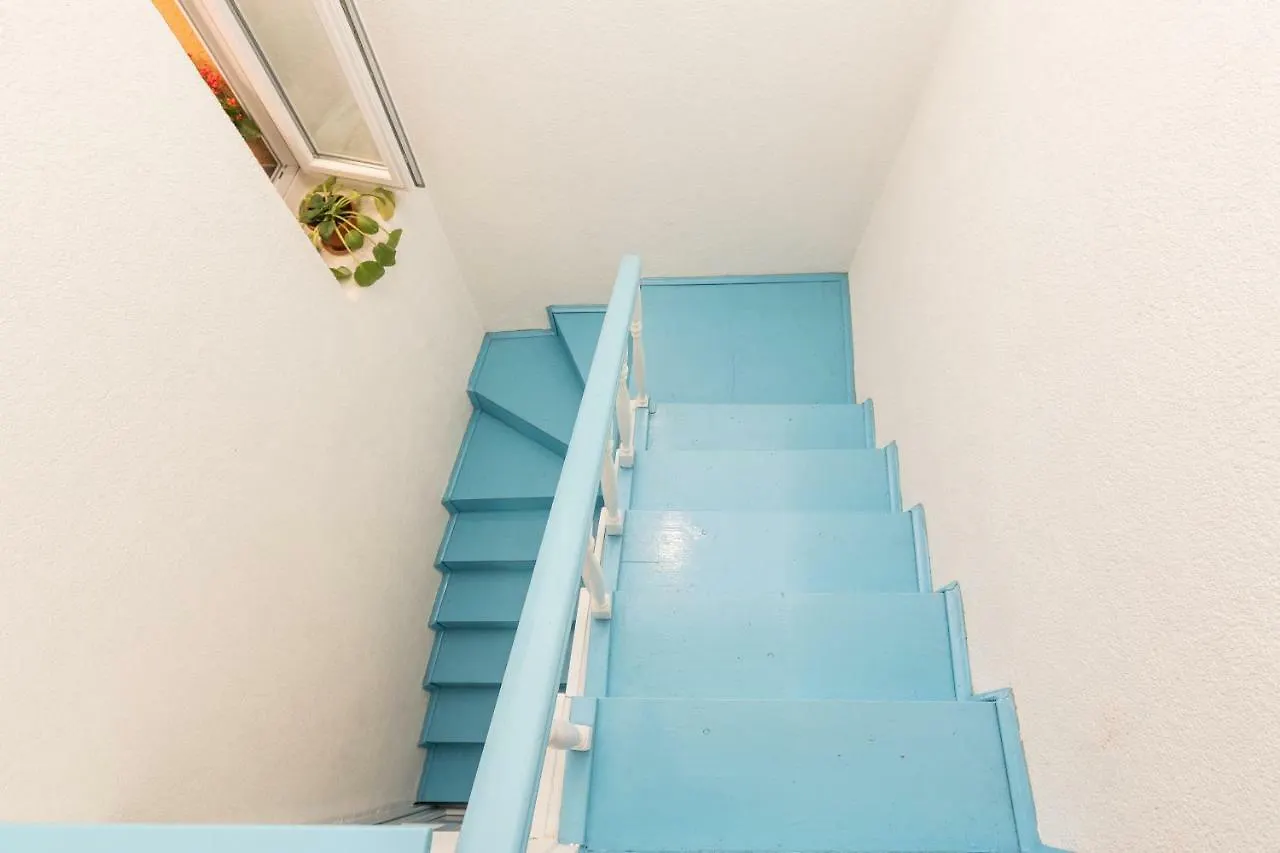 Stylish Apartment In The Center Of 扎达尔